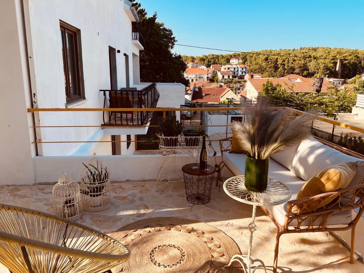 B&B 366 Vrboska Eksteriør billede
